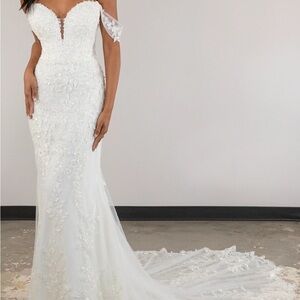 Sexy Plus Size Lace Sweetheart Fit-and-Flare Wedding Dress Style D-3992